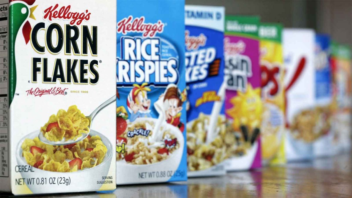 What is behind Kellogg's plan to split into 3 separate businesses?